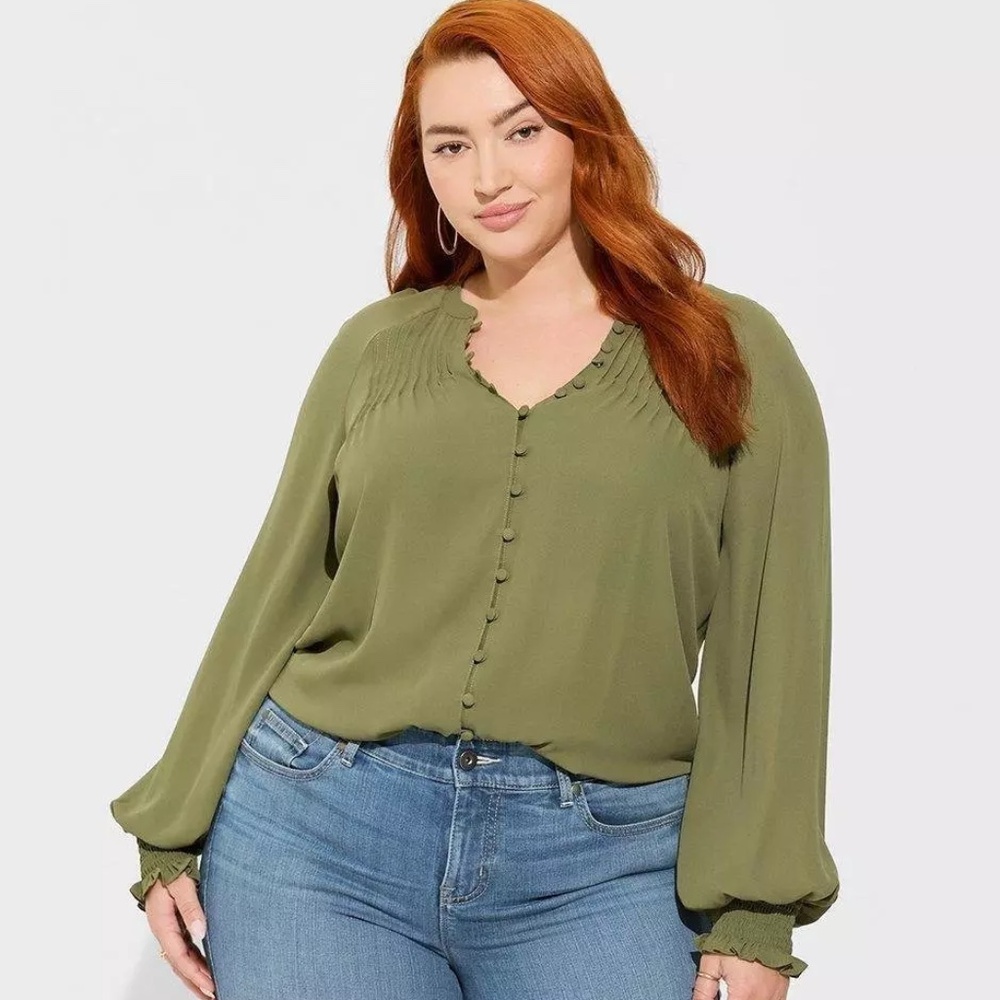 Torrid Georgette Smocked Button Front Blouse Size… - image 1